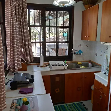 Persefoni House 度假居 *